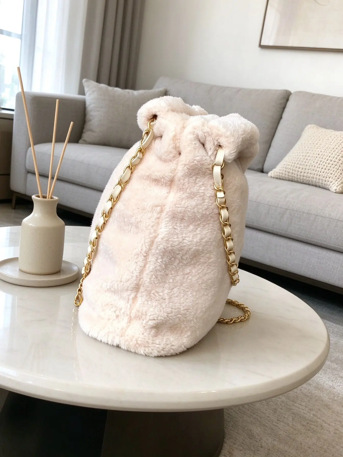 Light Pink Furry Drawstring Hobo Bag Women Plush Gold Chain Shoulder Tote Handbag With Coin Pendant