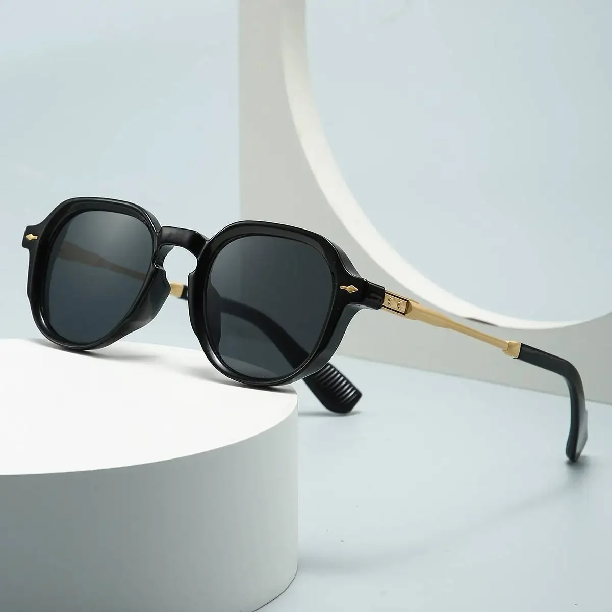 

GM ISAB 2pieces,sunglasses each engraved with VIP logo Bamboo WOOD GLASSES