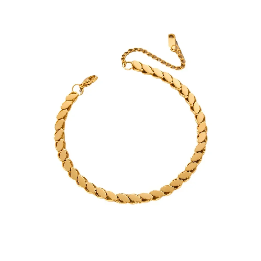 

This new hip-hop handmade bracelet for girls is a fashionable and simple piece of jewelry