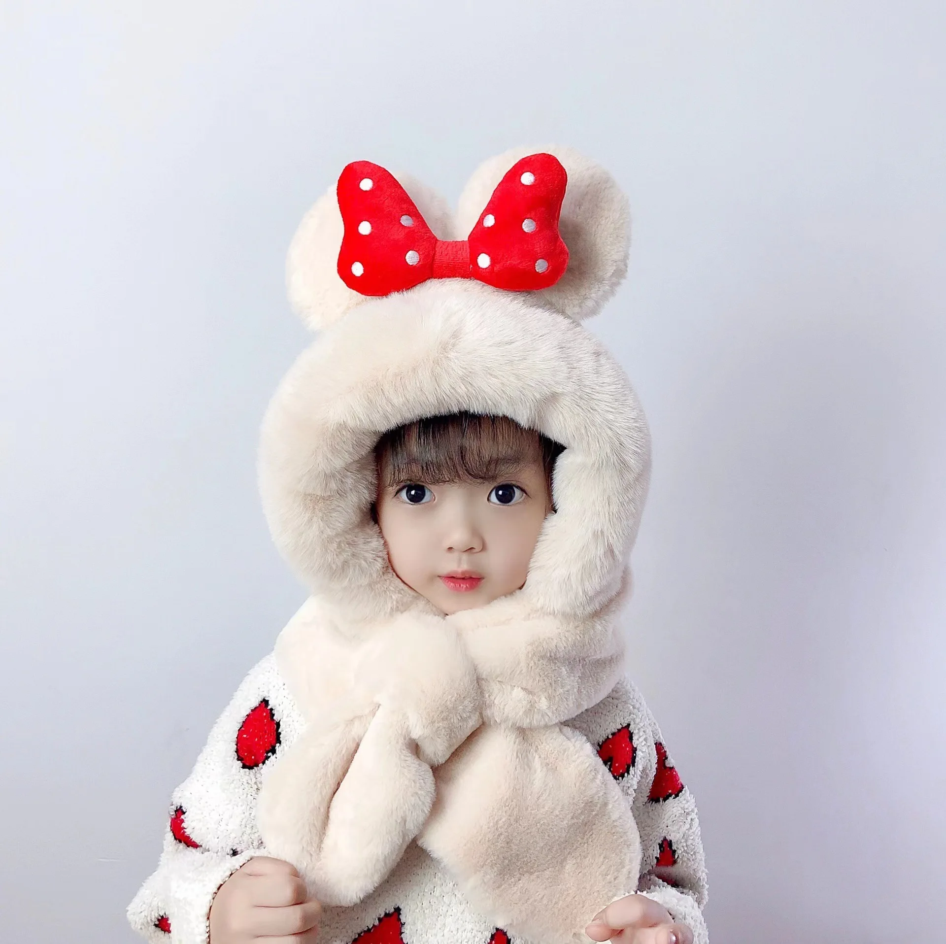 Disney Children Hat Scarf Set Winter Warm Thicked Ear Protection Hats for Baby Girls Cute Minnie Bow Outdoor Thermal Velvet Cap