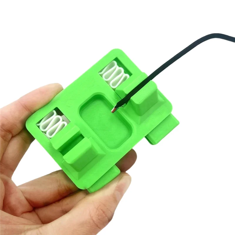 

【Recommend】2Pcs Welding Wire Fixture Bracket Welding Table Clamp For Motherboard Soldering ABS Motherboard Soldering Repair Tool