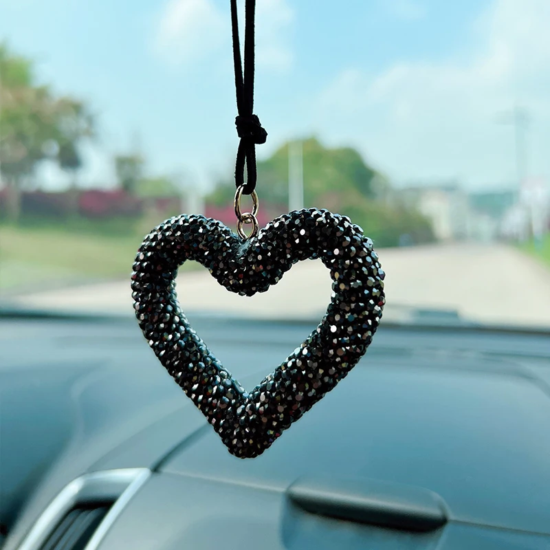 New diamond-encrusted love car pendant heart car interior decoration decoration package decoration pendant girl gift