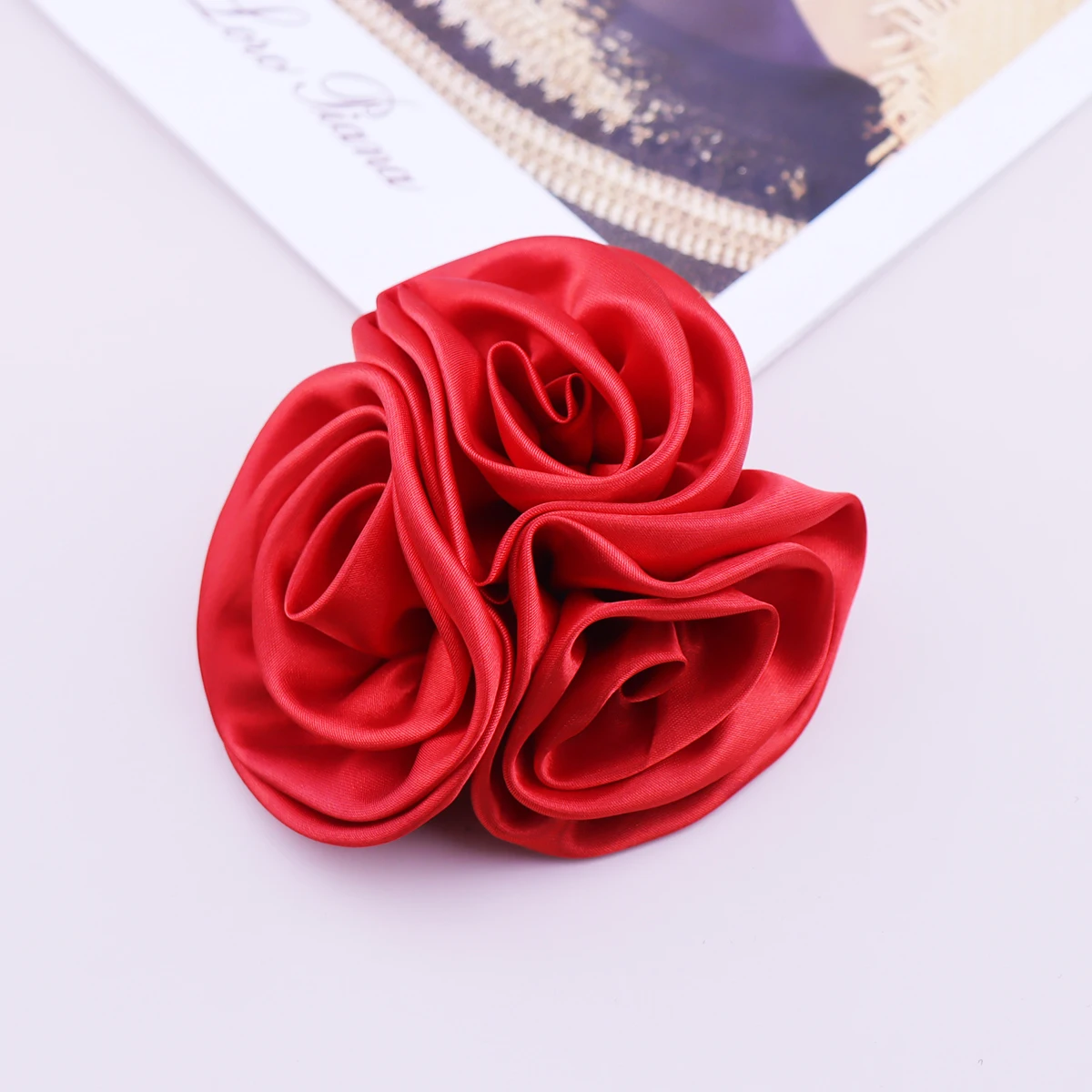 Handmade Fabric Flower Brooches for Women Fashion Cloth Art Lapel Pins Wedding Party Corsage Clothing Jewelry Accessories