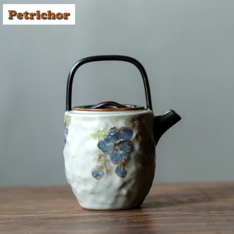 

130ml Hand Hibiscus Flower Hammer Pattern Handle Teapot Retro Tea Infuser Pot Tea Brewing Kettle With Ball Hole Cafes Gift Craft