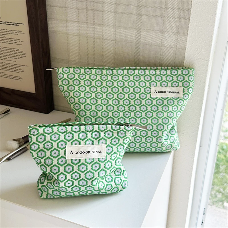 

New French Jacquard Cosmetic Bag Green Floral Makeup Pouch Travel Toiletry Organizer Storage Purse for Women