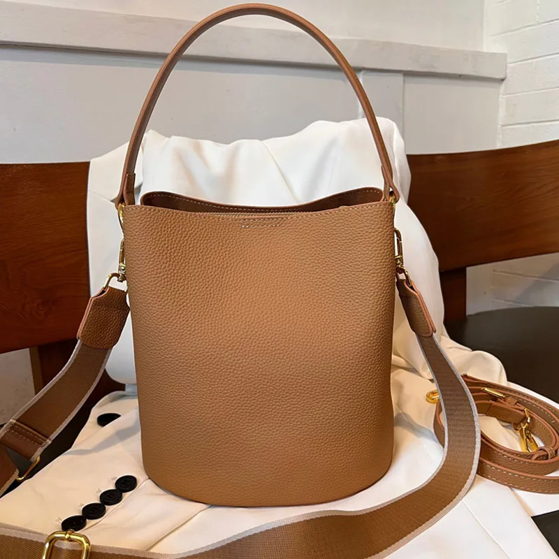 Large Capacity Female Genuine Leather Handbag Fashion Solid Color Women Bucket Messenger Bags Lady\'s Commute Single Shoulder Bag