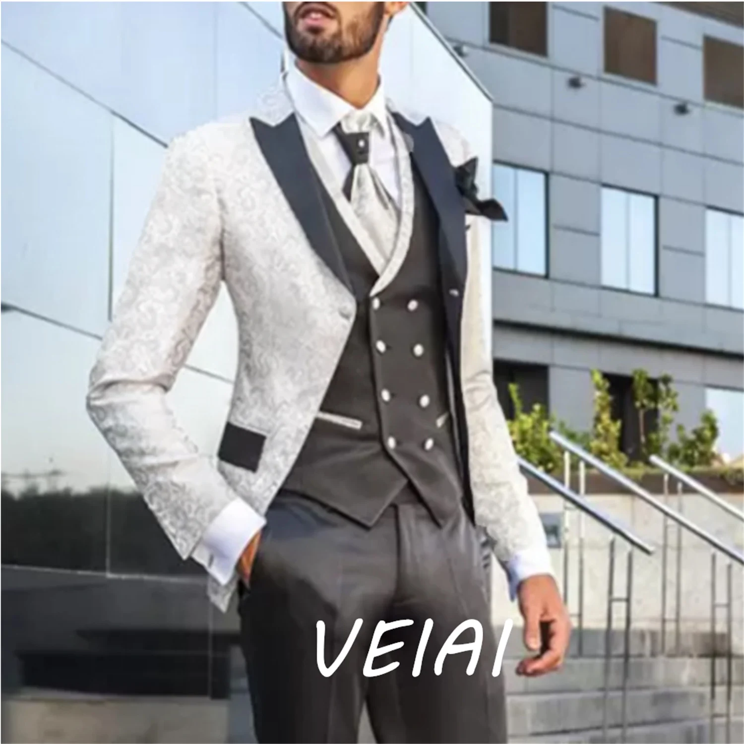 

CustomizedHigh Quality Custom Made Men Suits Groom Wear Wedding Tuxedos Three Pieces (Jacket+Vest+Pants) Formal Prom Best Men Bl