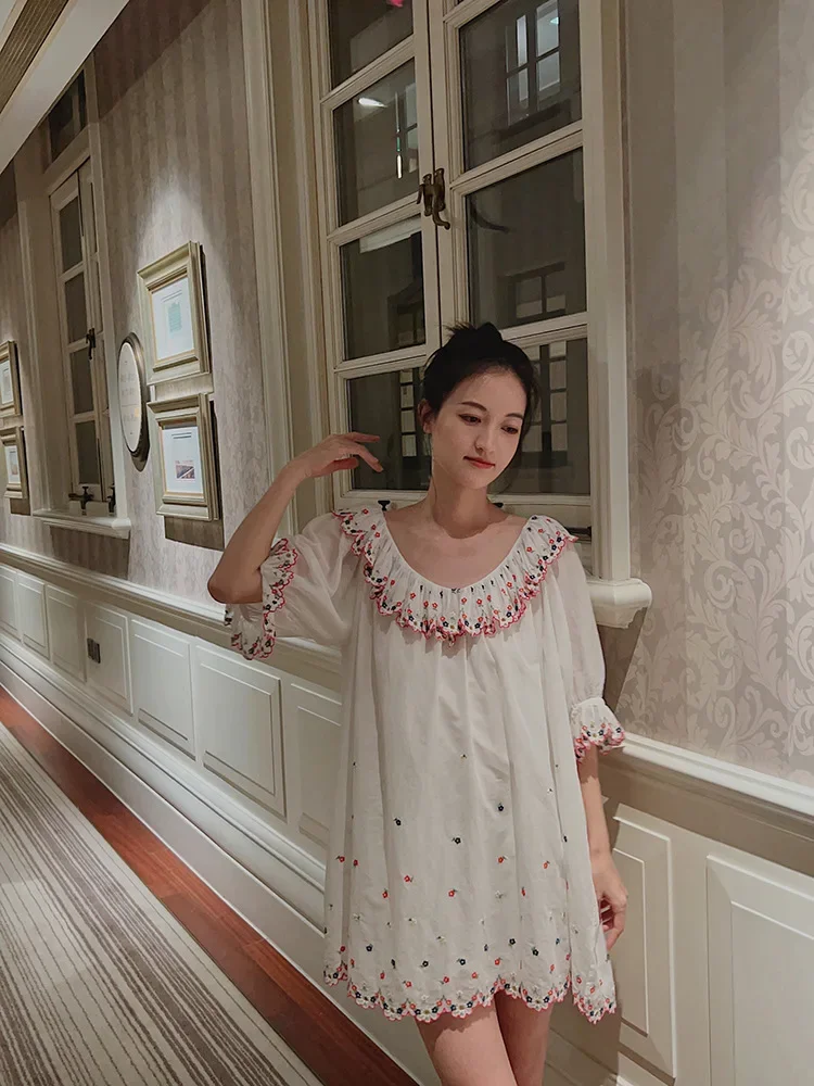 Vintage Women Princess Sleepwear Ladies Floral Embroidery Lace Nightgowns Nightdress Sexy Big Neckline Dress Nightwear