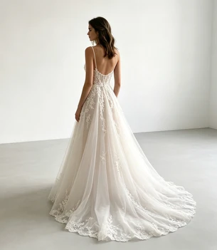 Customized Elegant Delicate Sheer Sweetheart Spaghetti Strap A-Line Floor Length Lace Appliques Backless Formal Bridal Gown