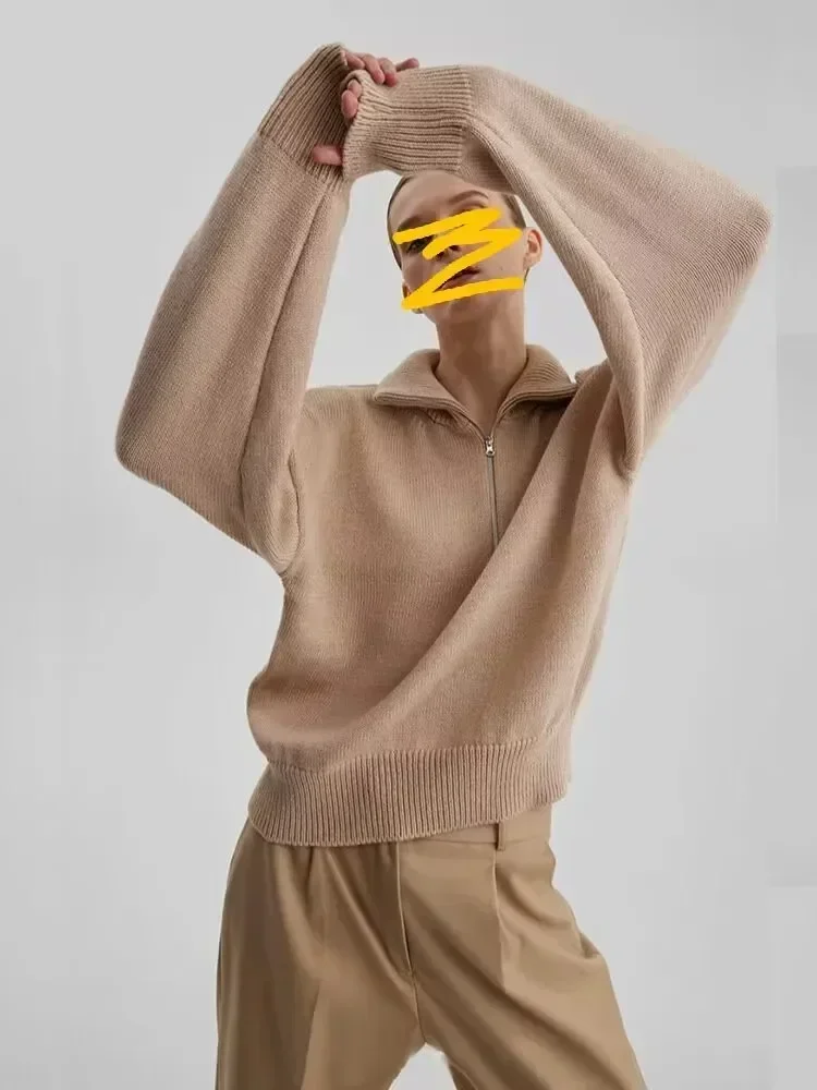 سترة شتوية دافئة للنساء بياقة مدورة وسحاب محبوك سترة نسائية سميكة ناعمة كلاسيكية صلبة كاكي أزرق أبيض للنساء