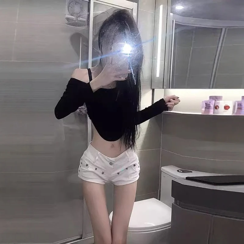 

Американские ультракороткие джинсовые шорты с низкой посадкой, белые, женские, летние, 2026, новые, универсальные, облегающие, с эффектом пуш-ап, хит продаж