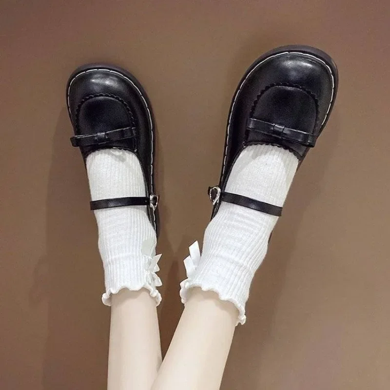 

Женская обувь на низком каблуке, элегантная кожаная повседневная маленькая униформа с бантом, женские туфли на плоской подошве, социальная дешевая юбилейная скидка, тренд 2023 года