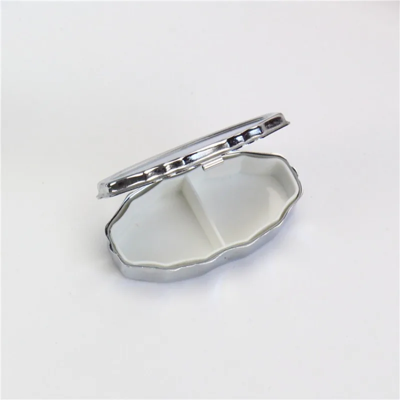 1pc Portable Jewelry Box Storage Box with 2 Compartments - Compact Travel Box, Elegant Metal Finish, Scratch-Resistant Interior