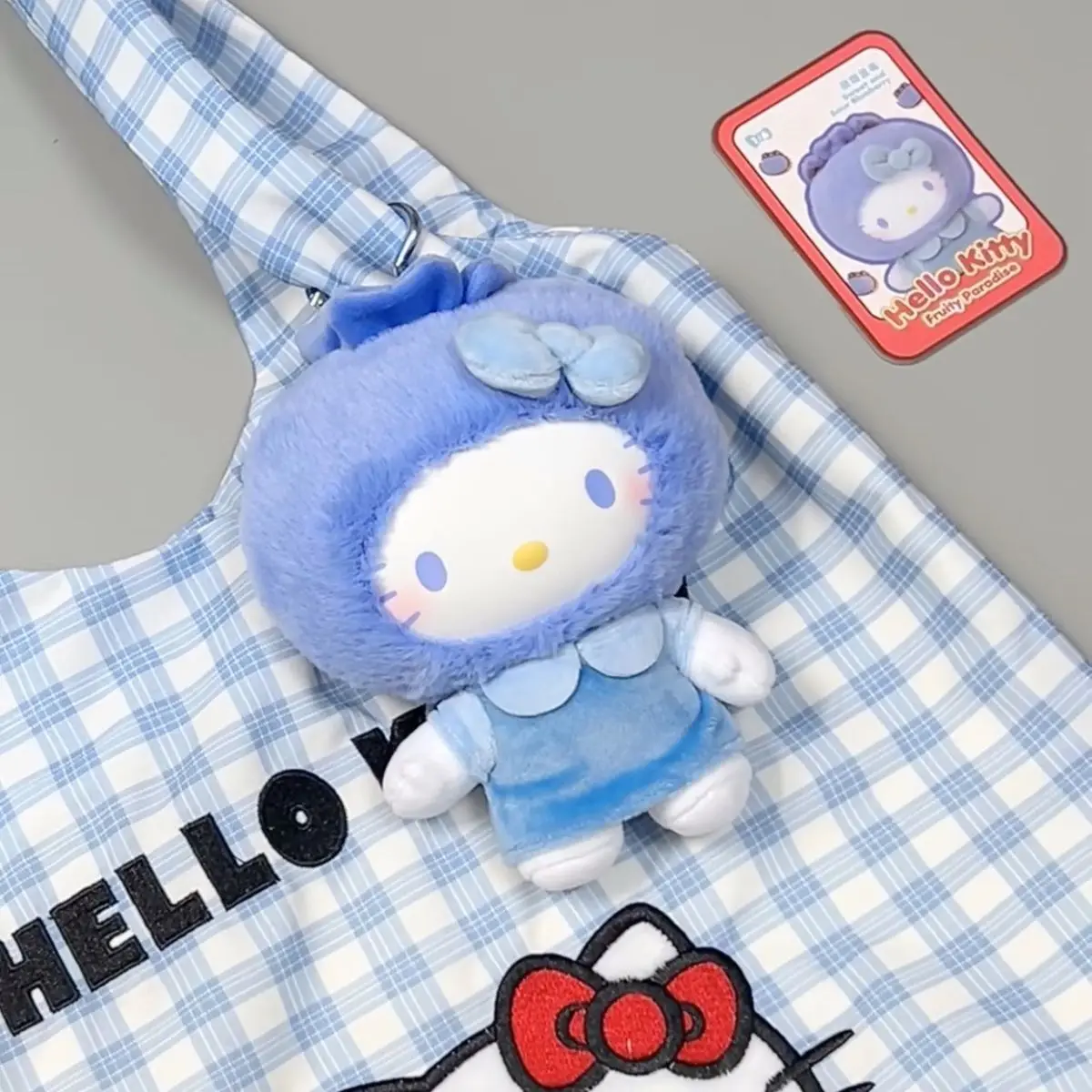 Genuíno sanrio olá kitty parque de frutas vinil rosto caixa cega dos desenhos animados bonito boneca na moda bonecas decoração brinquedos das crianças presentes