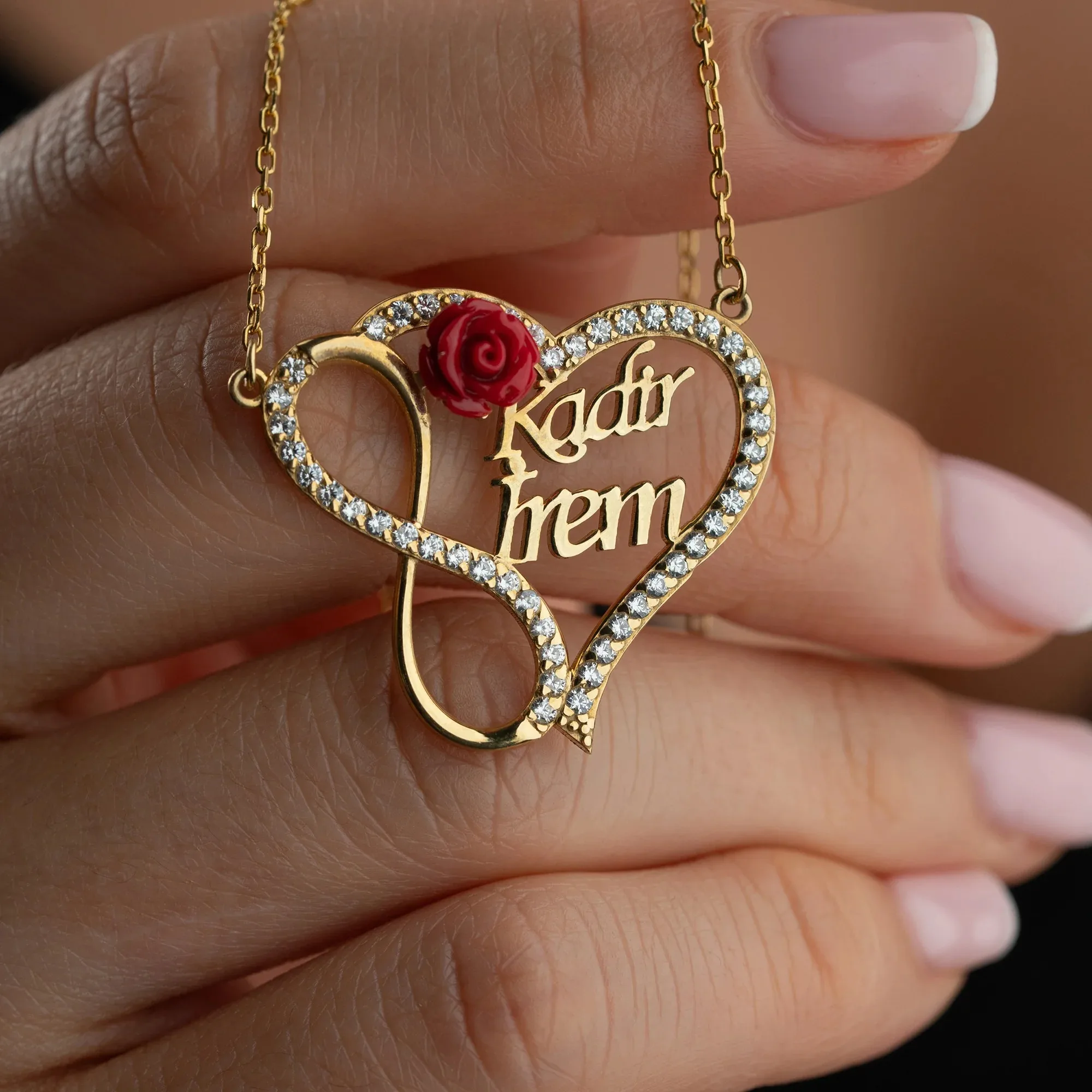 Custom Premium Rose Necklace Personalized Couple Names Rose Flower Pendant Elegant Jewelry Gift for Women Wife Birthday Gift