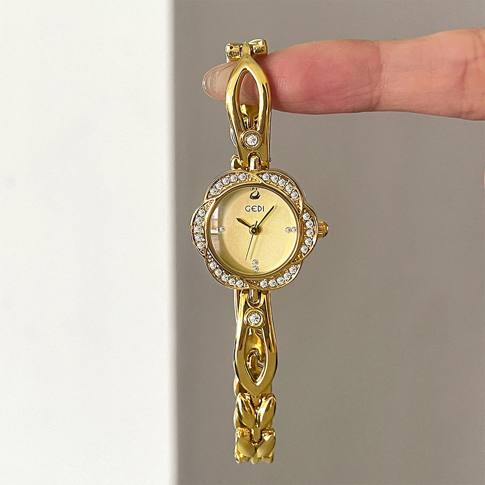 GEDI 腕時計女性のためのひまわり色のダイヤルクォーツ女性の腕時計ゴールドシルバーファッションライト高級腕時計女性ギフト