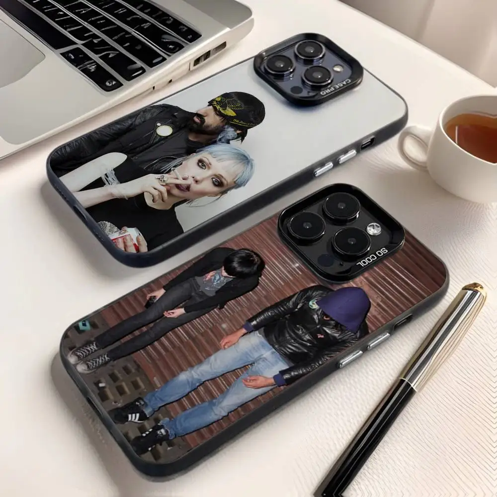 

Band Crystal C-Castles Phone Case For iPhone 17,16,15,14,13,12,X,8,Pro,Max,Plus,E,SE4,Air,Mini IMD Matte Black