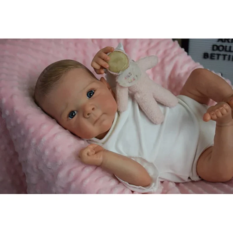 45cm Reborn Baby Doll Bettie Cuddly Body Real Looking Baby Dolls Lifelike 3D Skin Painting Multiple Layers with Visible Veins