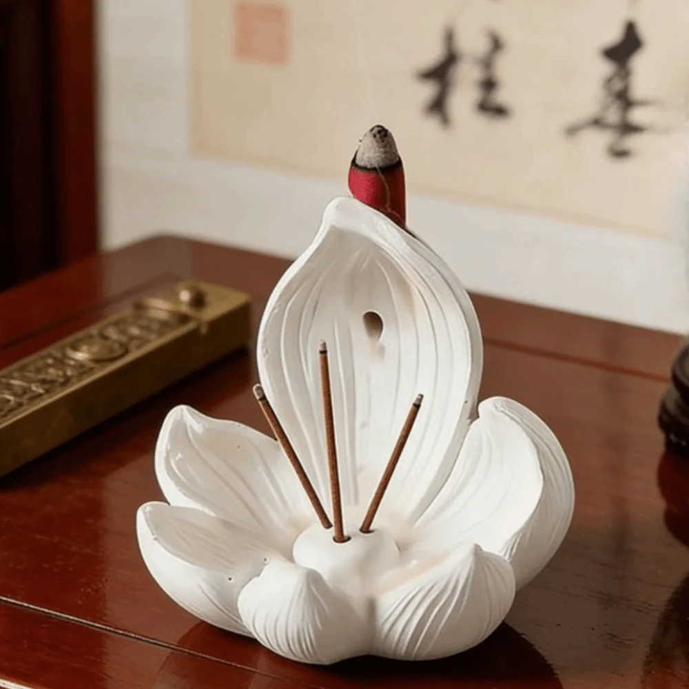 Zen Chinese Style Lotus Incense Burner Resin Sleep Aid Lotus Tabletop Incense Base 3 Hole Lotus Ornament Lotus Incense Stick