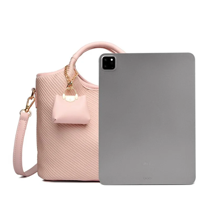 

High-End Ladies Tote Bag Made Of Premium Leather Featuring High-End Paris Elegant Vintage Look​