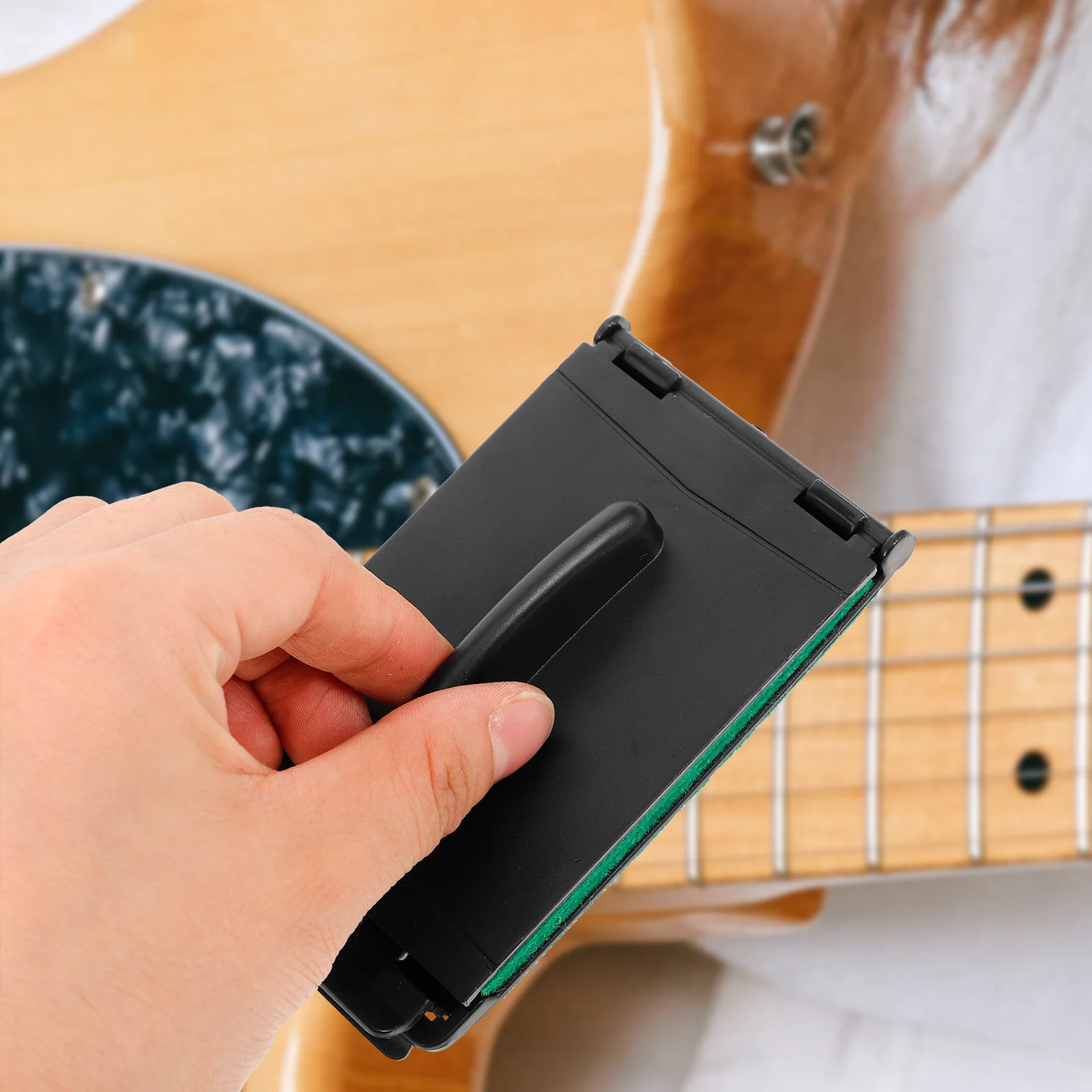 

2Pcs Guitar String Cleaner Fretboard Tool for Acoustic Electric Bass Ukulele Maintenance Kit Supply Guitar String Cleaner