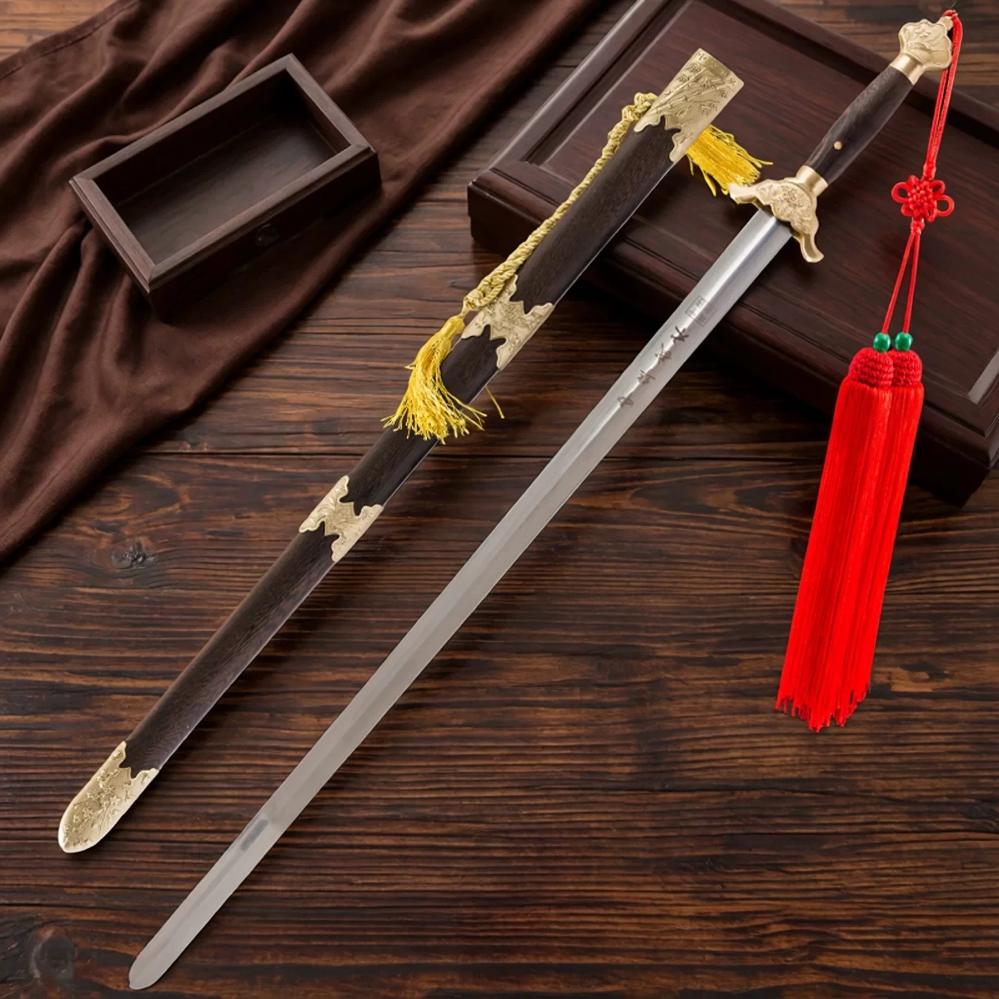 Traditional Chinese Decor Tai Chi Training Sword Stainless Steel Blade Brass Hardware Wooden Scabbard Practice Performance Sword