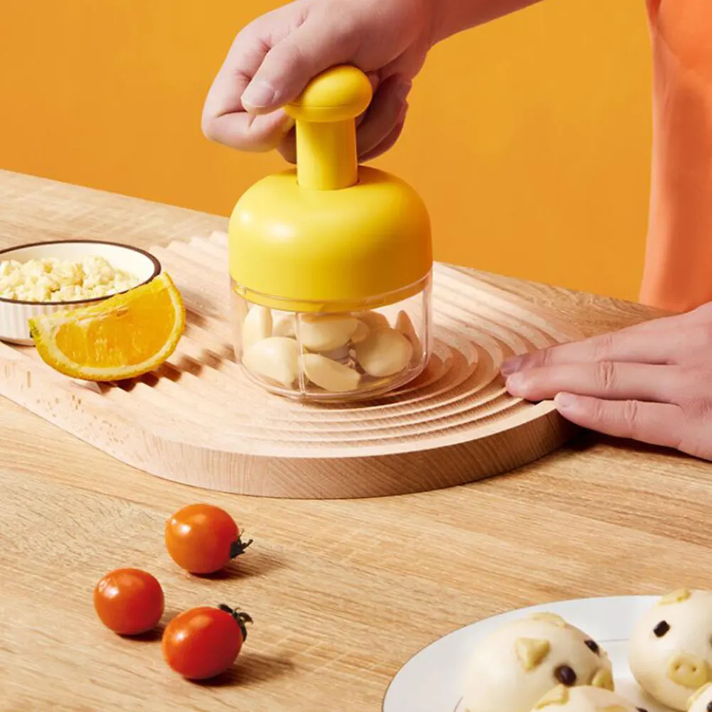 

Manual Garlic Press Kitchen Tool ABS POM Safe Crusher Ginger Powder Meat Veggie Yellow Portable Compact Auxiliary