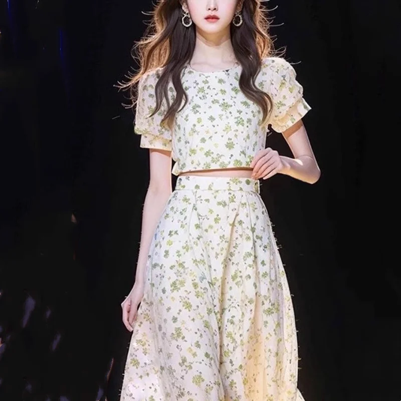 

Summer New Fashion Short Sleeve Casual Round Neck Women's Print Shirt + High Waist Skirt Sweet Two-Piece Sets