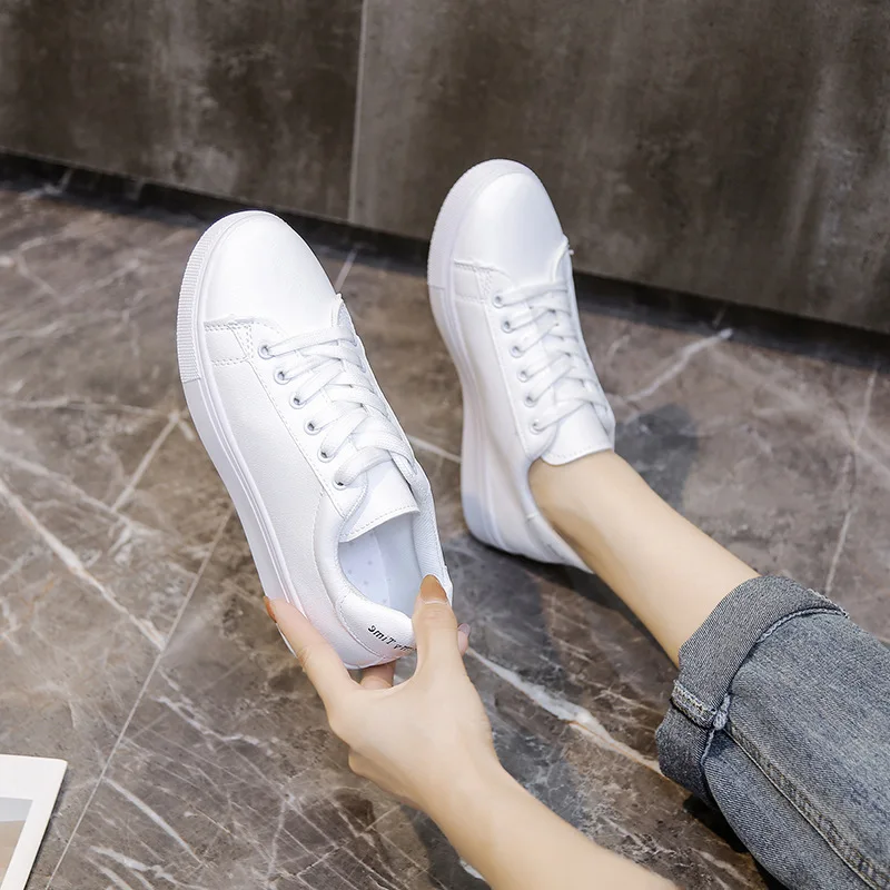 

Small white shoes with thick soles for women with white students round head board shoes