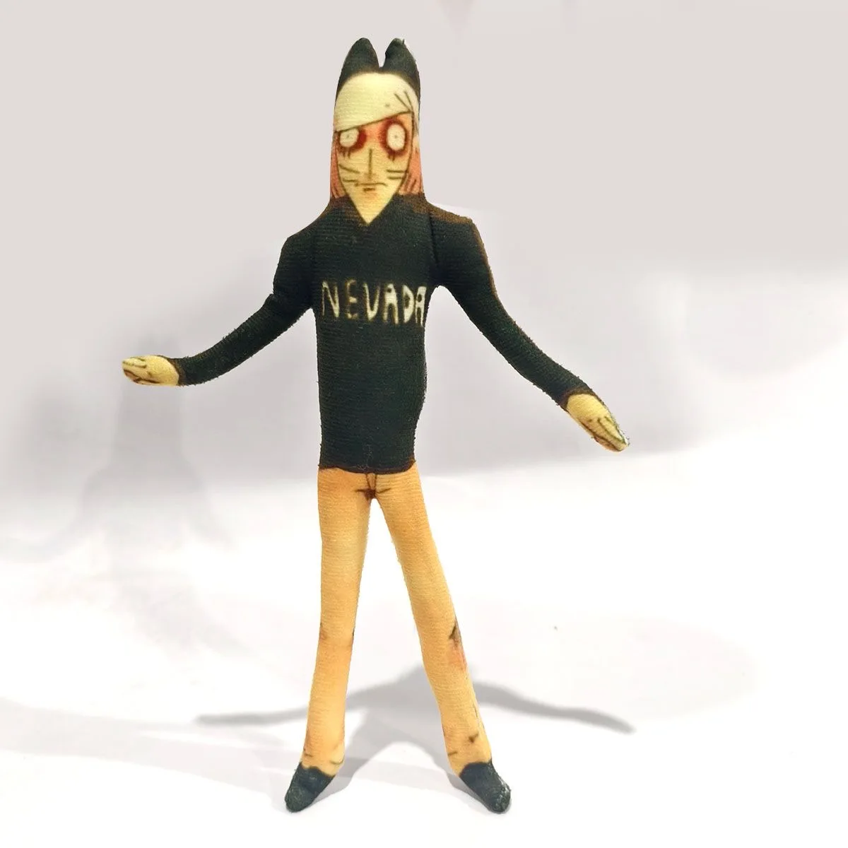 Ranfren Muñeca linda cosplay abstracta sin bordes blancos, esqueleto de alambre de hierro, estilo muñeca, periferia de juego de anime