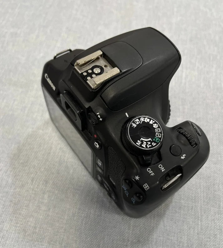 95% New Canons 1200D Single Body Entry-level Home Photography Full HD 1080P SLR Digital Camera Used