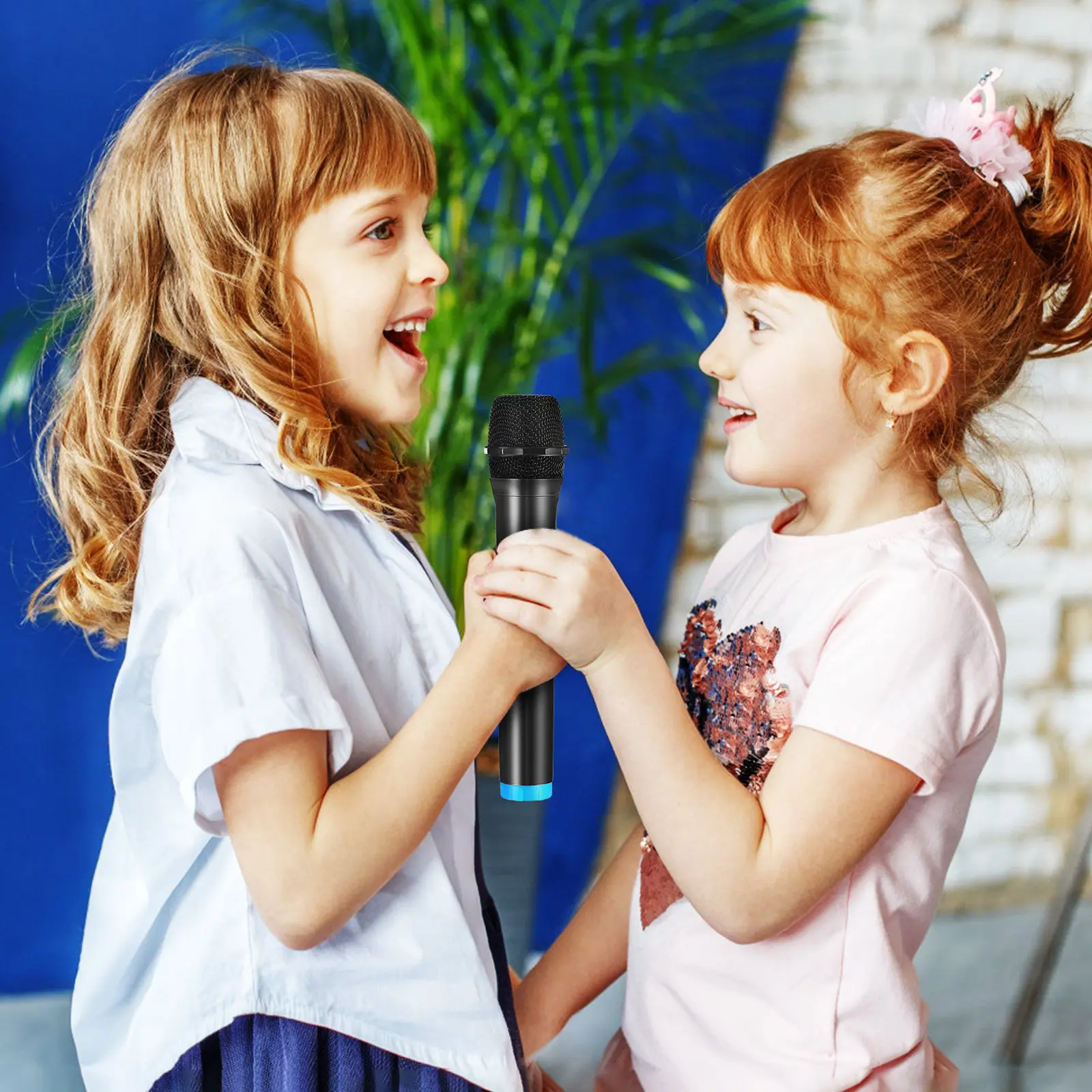 Microphone Sans Fil Karaoké Bluetooth Enfant – 4 Modes Vocaux – LED – Cadeau Anniversaire / Noël