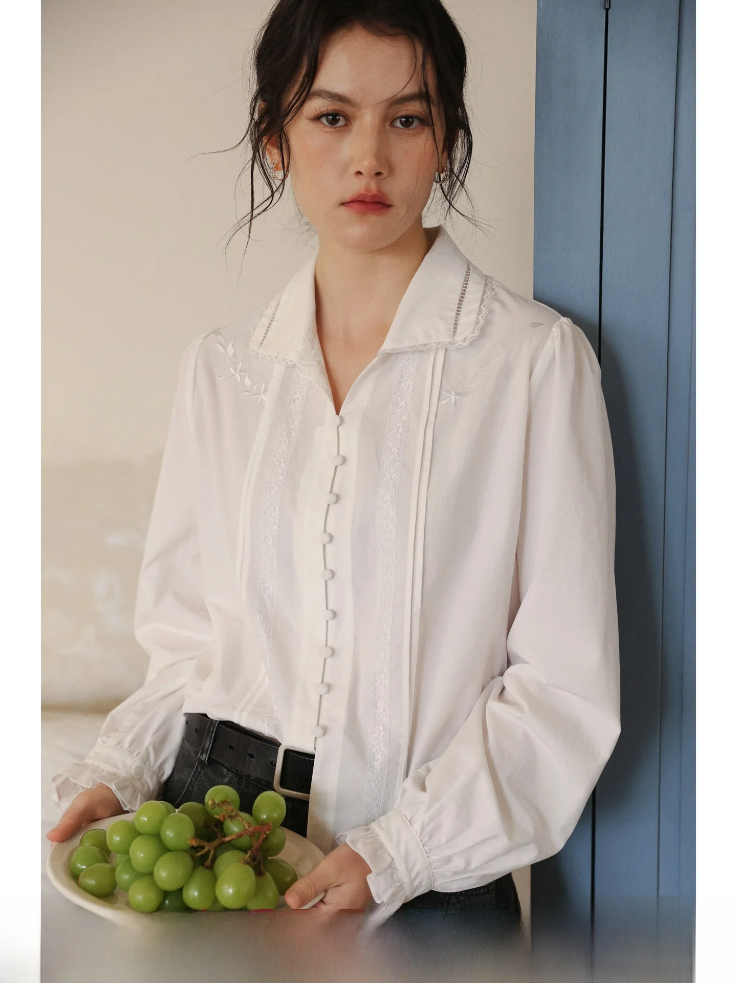 

Romantic Lace Patchwork Loose Collar Shirt Classical Artistic Style French Cotton Long Sleeve Breathable Daily Wear for Women