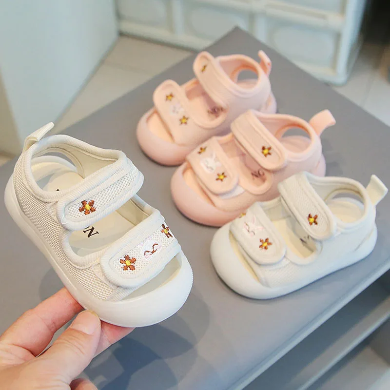 Soft Sole Anti Kick Kid Baby Sandals Embroidered Flower Rabbit Cartoon Infant Sandal Breathable Boy Girl Children Sports Sandals