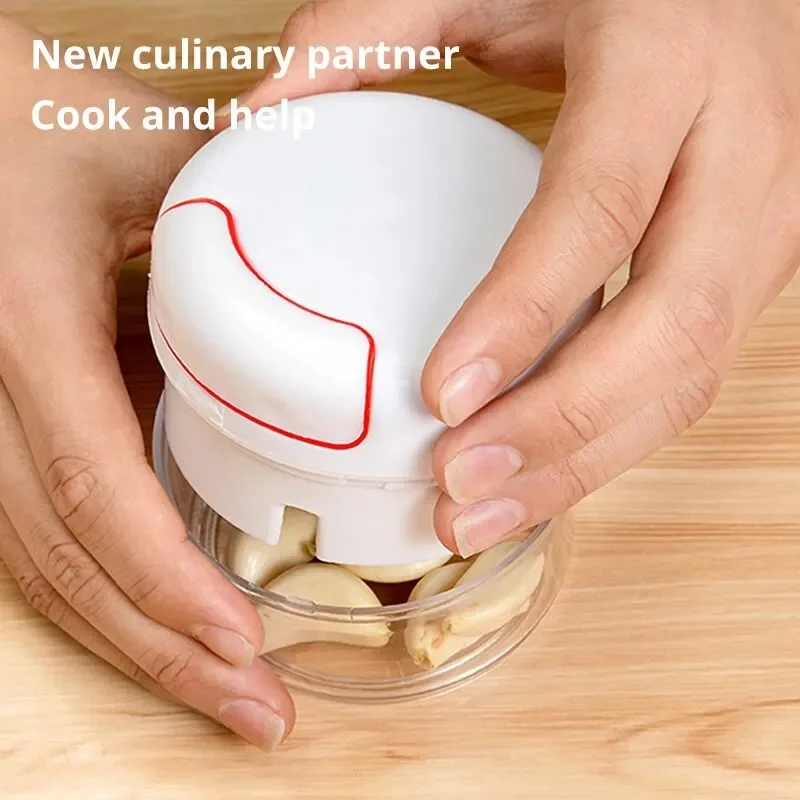 1PC White Manual Palm Garlic Puller Multifunctional Kitchen Hand Pull Food Grinder Garlic Shredder