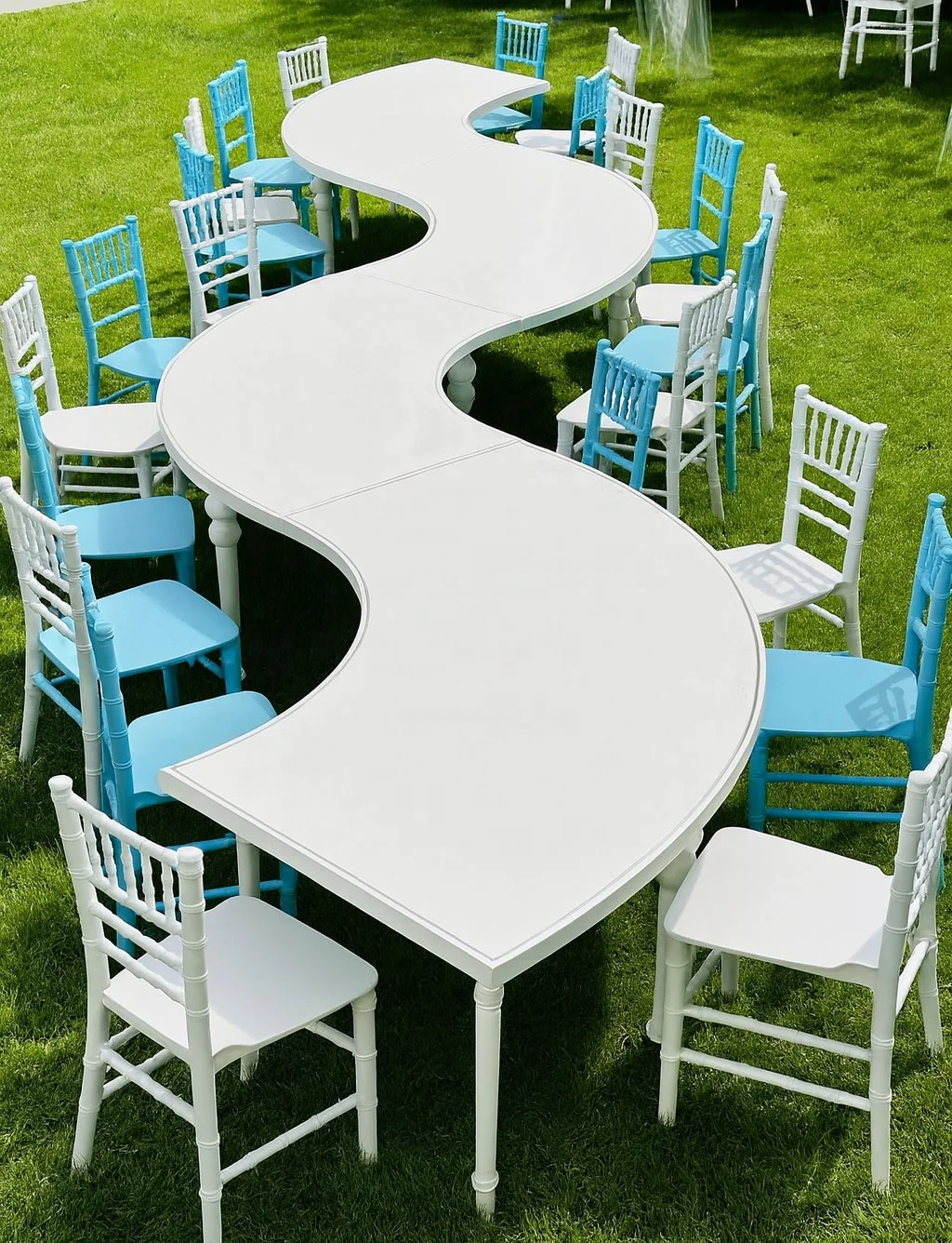 

io-Kids Serpentine Table White Acrylic Top Polished Stainless Steel Frame Children Party Furniture^
