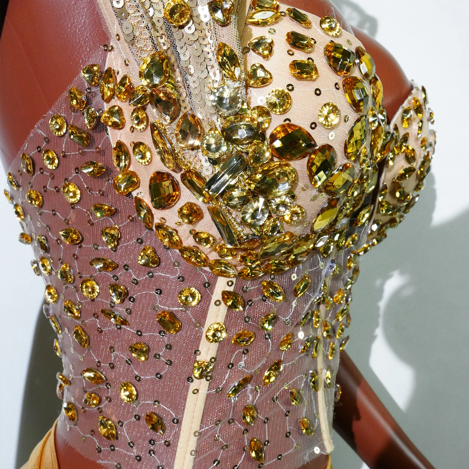 Sexy Strapless Rhinestone Gold Two Piece Set Design Skirt Stage Nightclub Party Celebrate Birthday Prom Show Outfit Wholesale