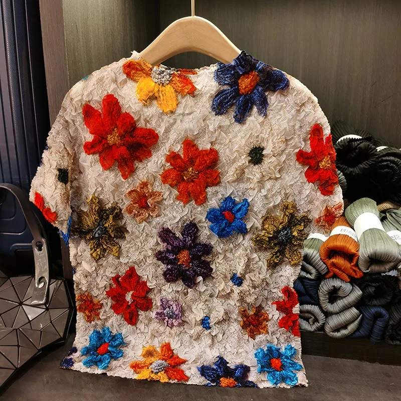 Miyake T-shirt plissé nouvel été Miyake fleurs brodées à manches courtes pli T-shirt ample col rond plis hauts femme