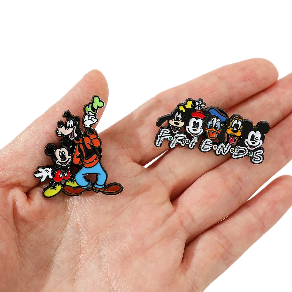 Disney Cartoon Anime Creative Cute Mickey Mouse Flying High Metal Brooch Decoration Drip Oil Alloy Brooch Badge Accessories Gift