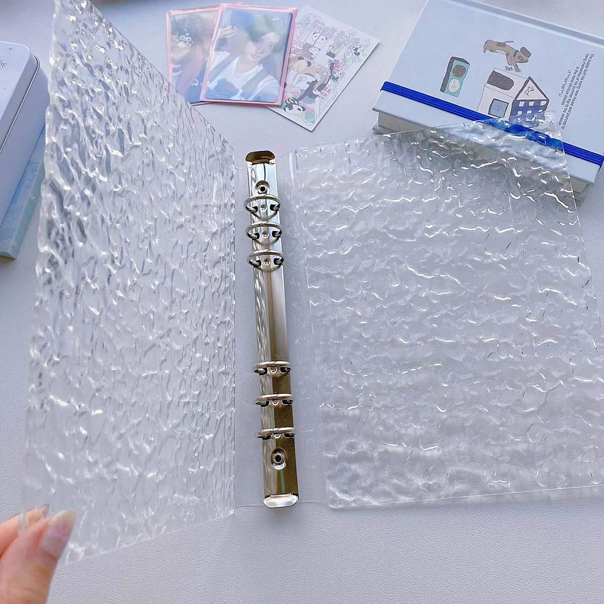 دفتر ملاحظات أكريليك A5 مموج الماء لمجموعة بطاقات الصور Kpop مكون من 6 فتحات منظم ألبوم شفاف وشفاف