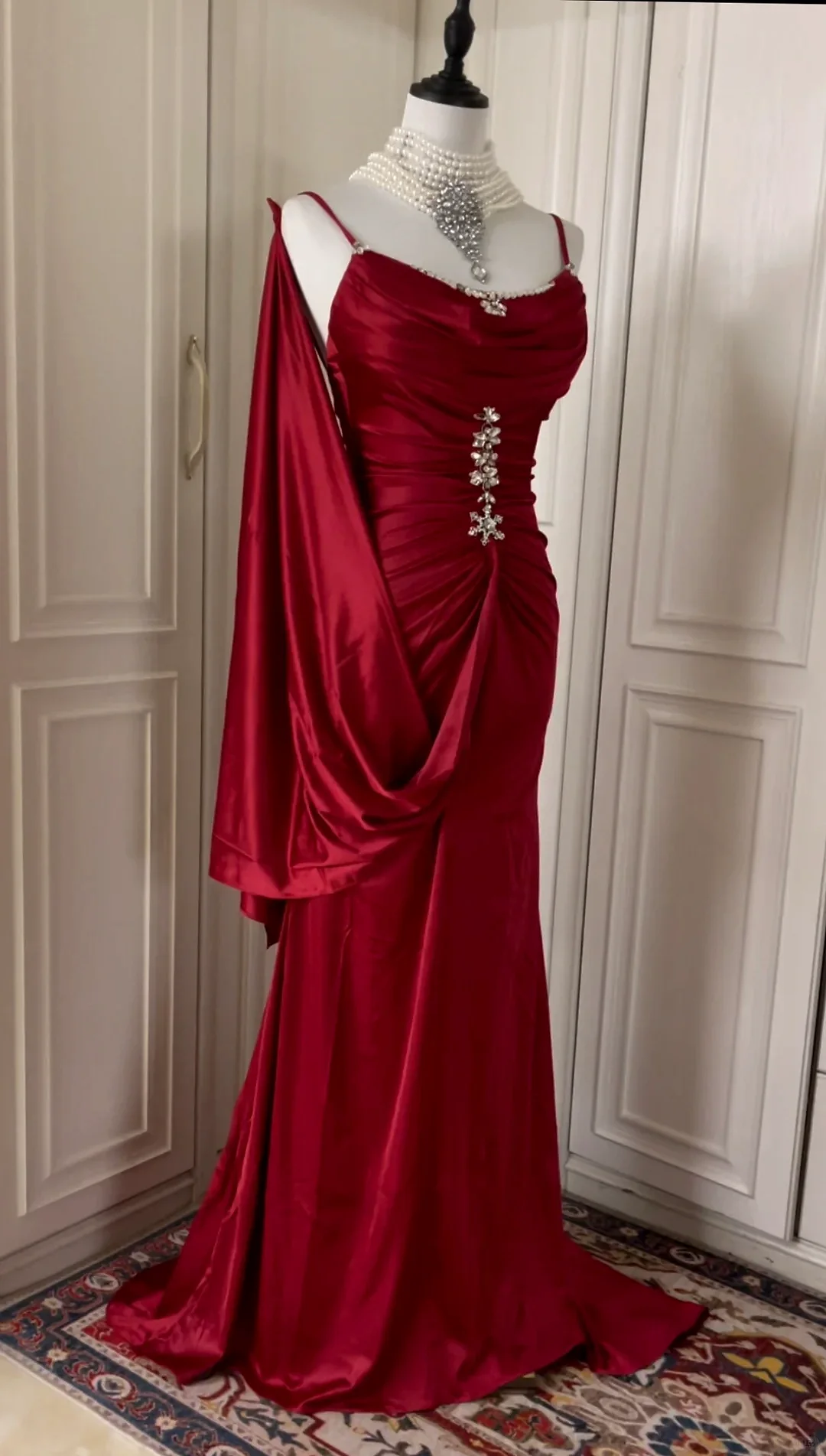 Robe de Soirée Rouge à Bretelles Spaghetti pour Femme, Long Ruban Plissé en Strass, Tenue de Mariage, de Demoiselle d'Honneur, de Bal, Nouvelle Collection