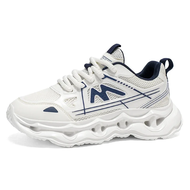 

Men's motorcycle shoes are breathable, versatile, sporty, and fashionable