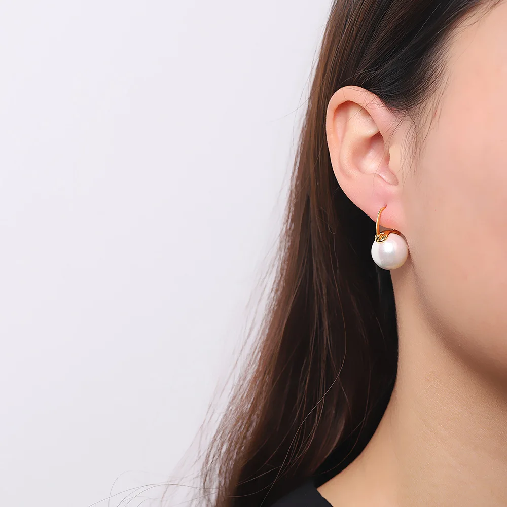 Uglyless Natural Shell Pearls Hoops for Women Simple Fashion Lantern Shaped Heavy Earrings Gold Plated 925 Silver Brincos Balls
