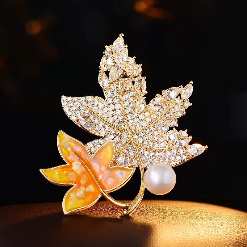 Chinese Style Lucky Auspicious Maple Leaf Brooch Natural Pearl Paved Zircon Gold Plated Mother Of Pearl Inlay Elegant Lapel Pin