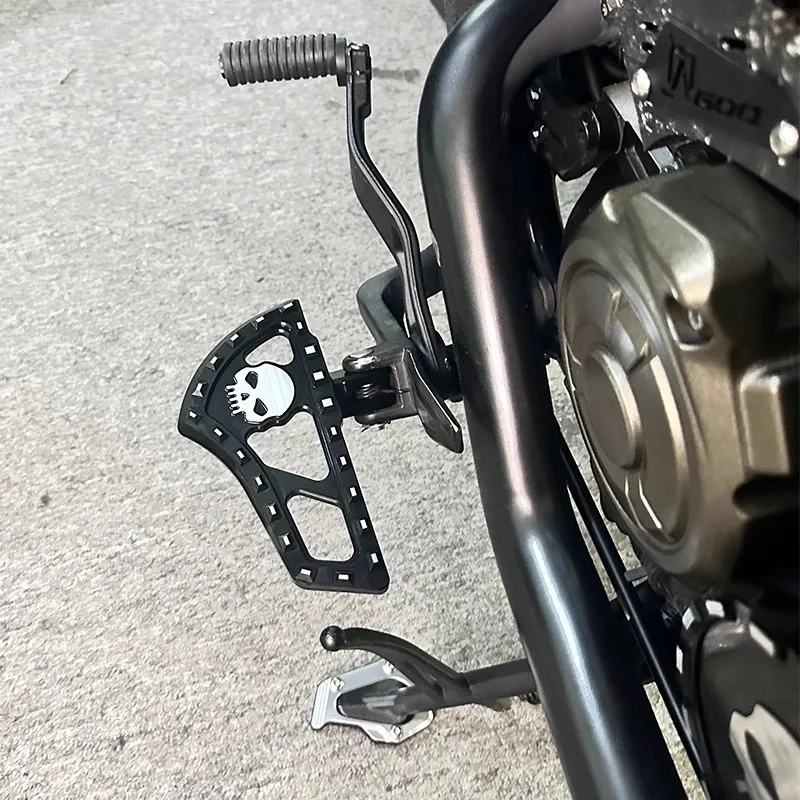 

For QJMOTOR SRV600 SRV 600 Flash 600 Parts QJ600 Foot Rest Plate Skidproof Pedal Plate Motorcycle Accessories Footrest Footpads
