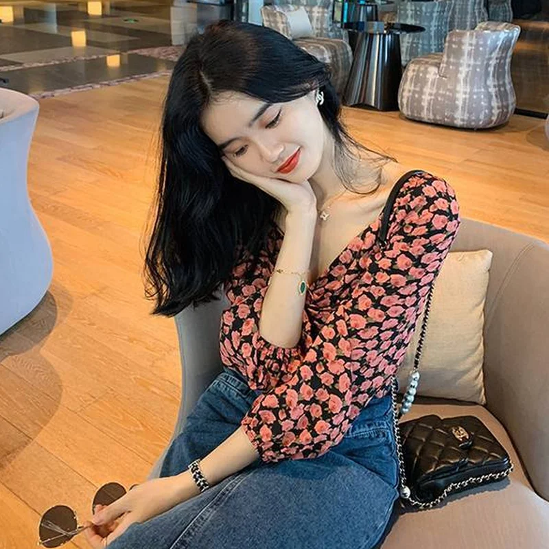 Floral Blouses Women V-neck Retro Sexy Dating Holiday French Sweet Slim Cropped Students Mujer Clothes Spring Puff Sleeve Autumn