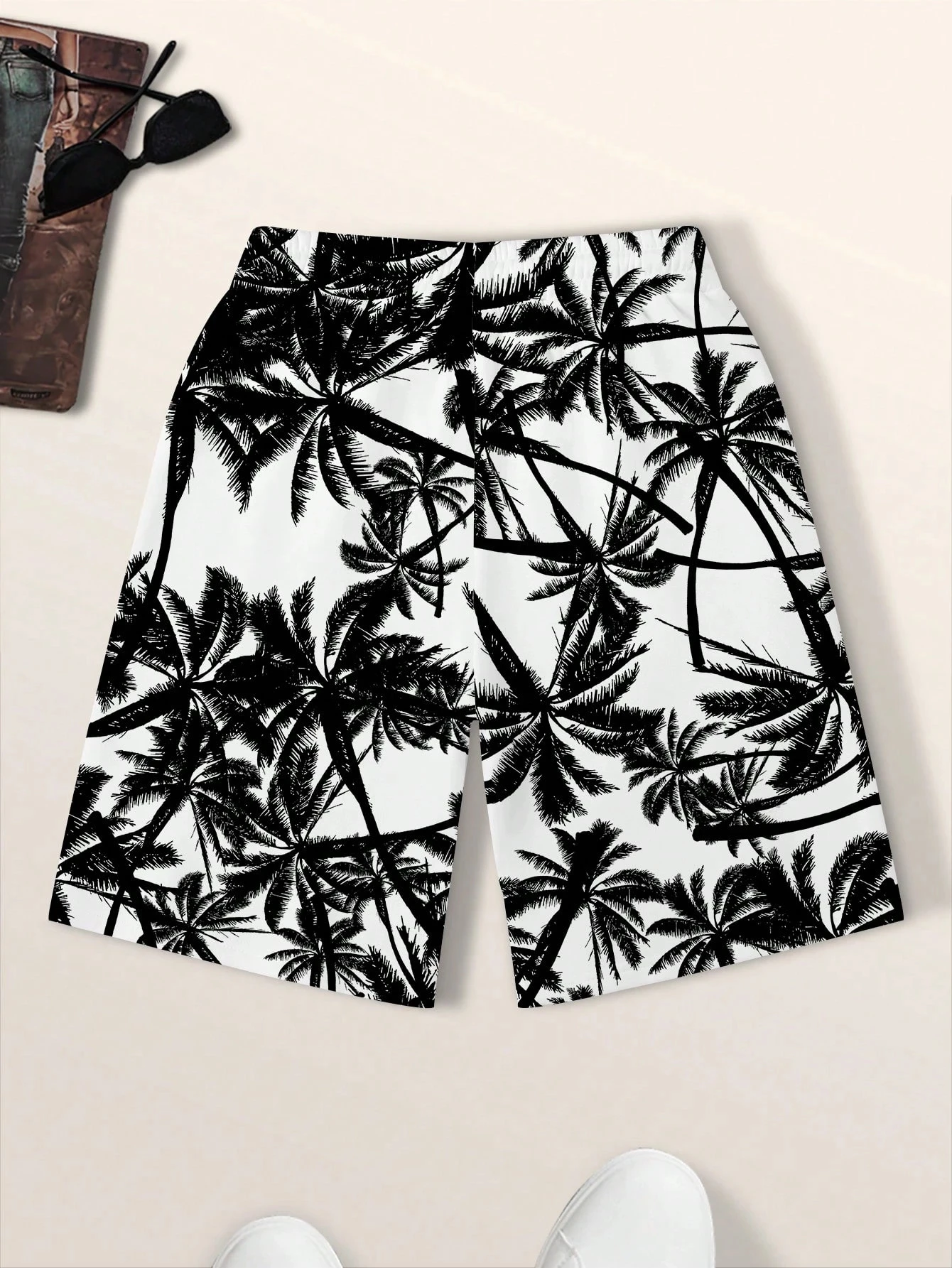 Hot Selling Top Coconut Tree Print Men Swim Trunks, Quick Dry Board Shorts with Mesh Lining for Beach & Water Activities