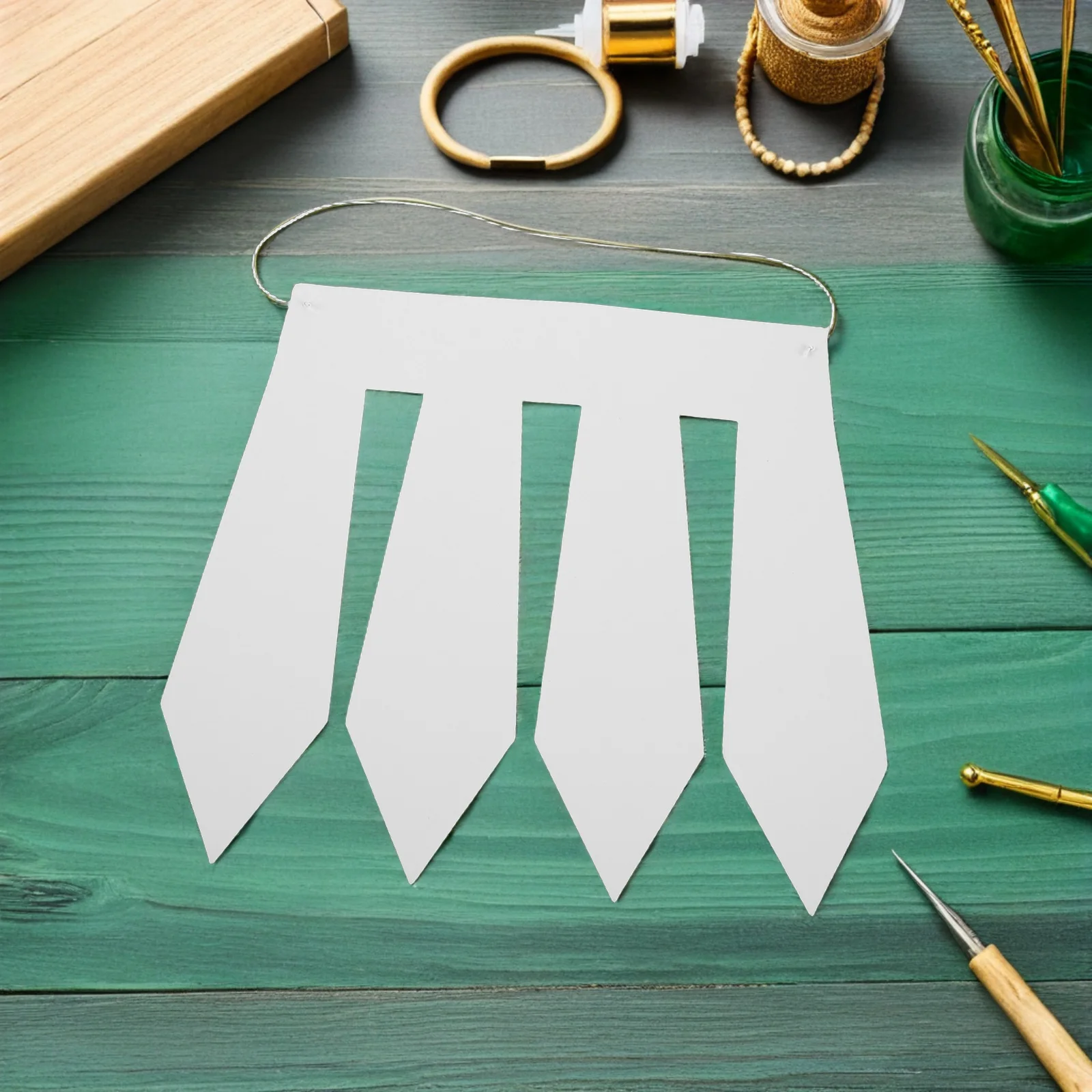 

16Pcs Unfinished Paintable Cardboard Shield DIY Craft Kit for Kids Halloween Medieval Role Play Costumes Accessories