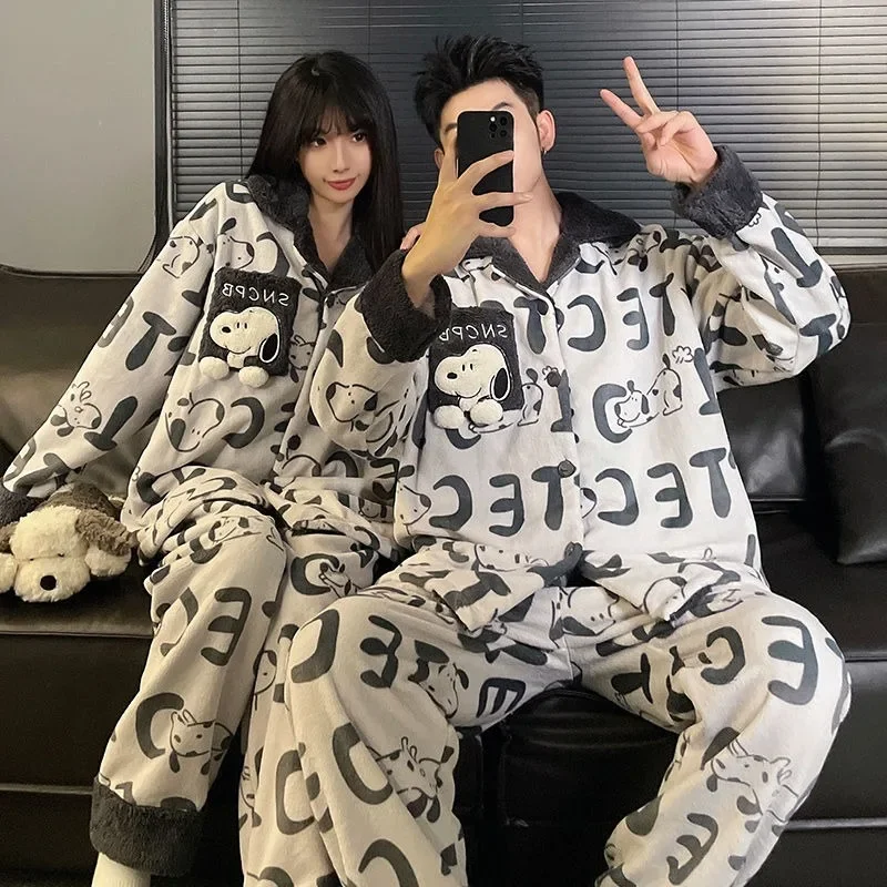 Autumn and winter Snoopy couple pajamas women\'s coral velvet plus velvet thickened men\'s cartoon teenagers home clothes set gift