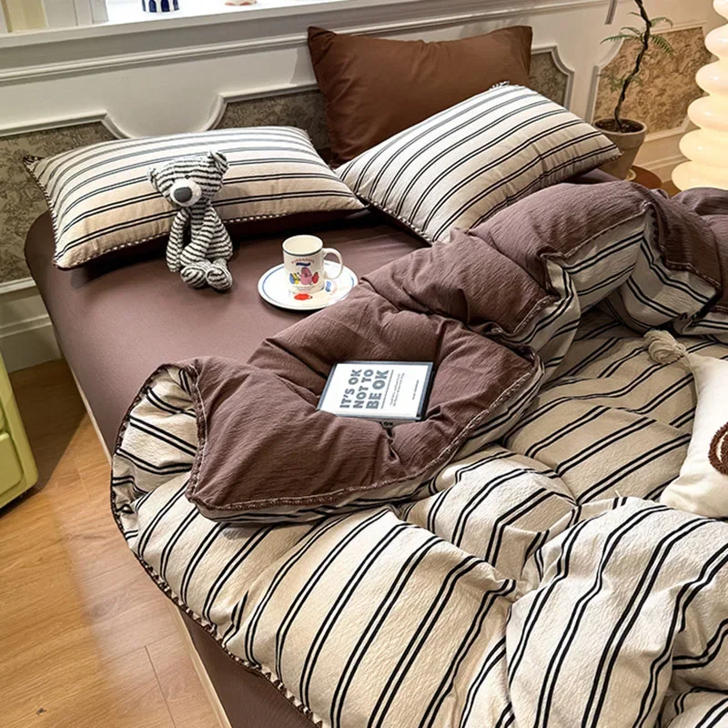 2026 New Striped Shell Edge Bedding Set Japanese Printing Soft Sheet Kit with Quilt Cover Cozy Four Seasons Student Bedclothes